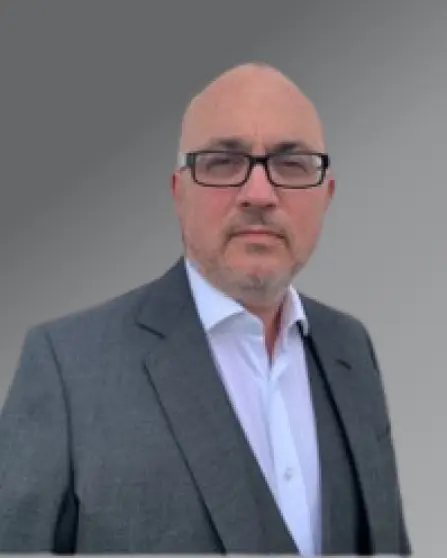 Paul Trudgian, consultant profile photo (grey background)